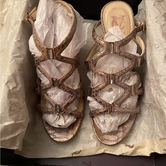 VC Signature Metallic Bronze Strappy Sandals - Picture 1 of 7